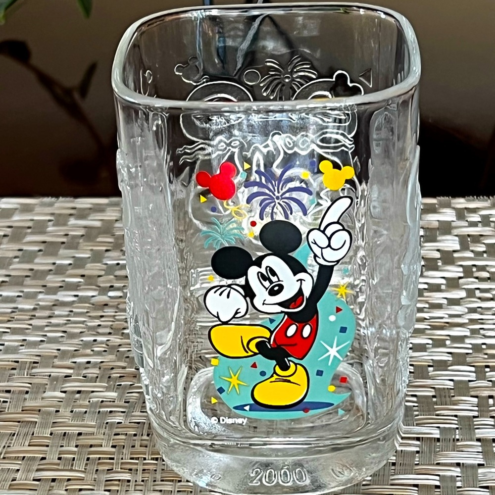 Collectible Walt Disney World McDonalds Drinking Glass From Year 2000